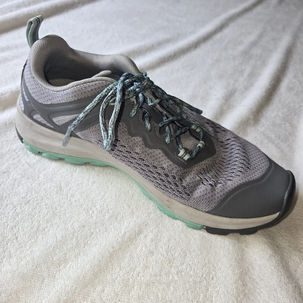 Keen these gray
